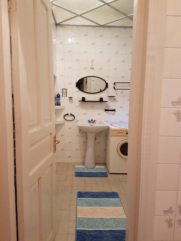 דירות קוטאיסי House #1 מראה חיצוני תמונה